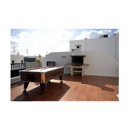 Petunia With Pool Table Willa Puerto del Carmen (Lanzarote)